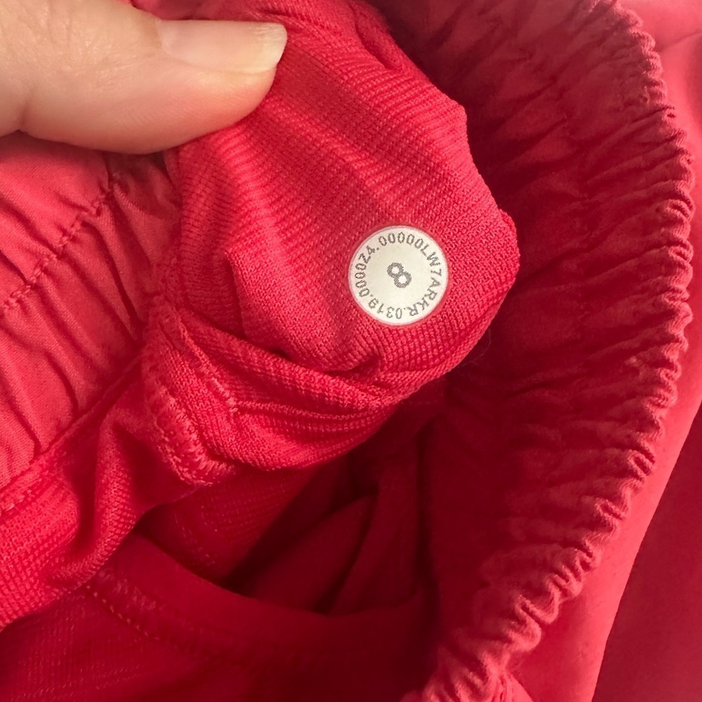 Lululemon Hotty Hot Short II *2.5" - Heartthrob SZ 8 - Picture 5 of 6